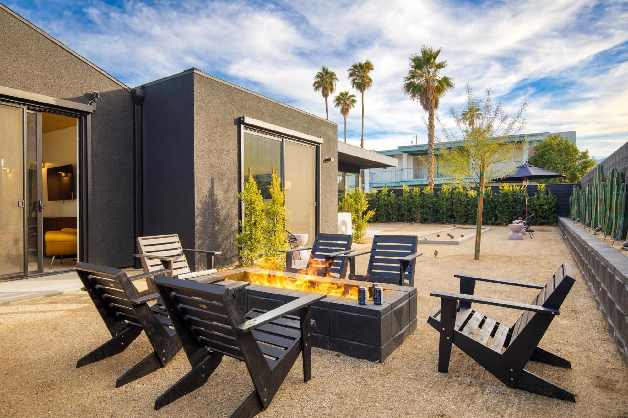 Blackhaus By Avantstay Ada Modern Rooms, Pool & Bbq Παλμ Σπρινγκς Εξωτερικό φωτογραφία